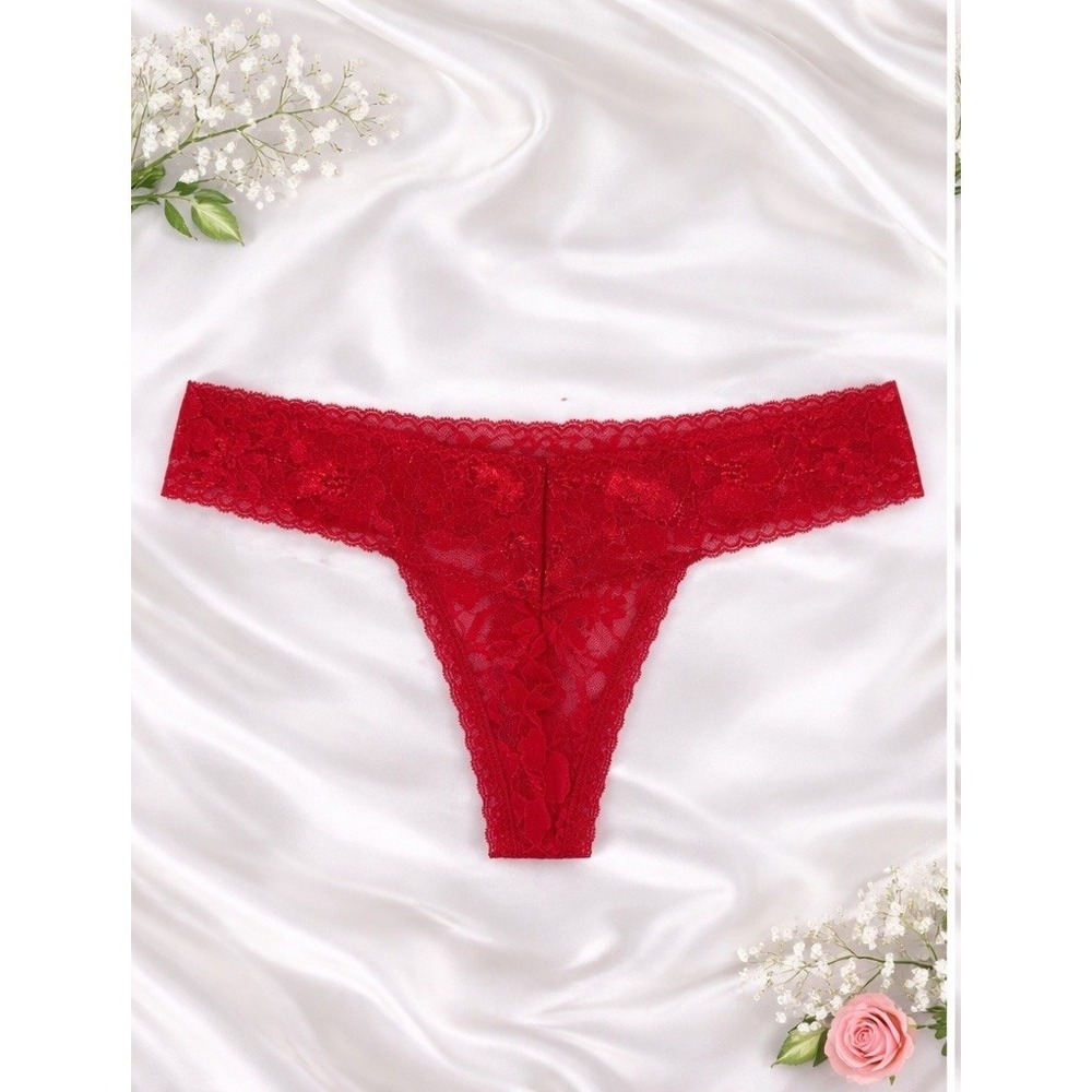 NEW‎ Victoria Secret Full Lace Thong String Panties Red Size Medium